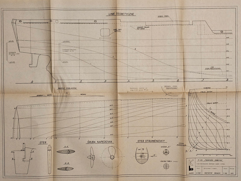 Vintage cover of 'Franciszek Zubrzycki' cargo ship model plans showing wear, with detailed A1 sheets for historical Polish ship modeling inside.