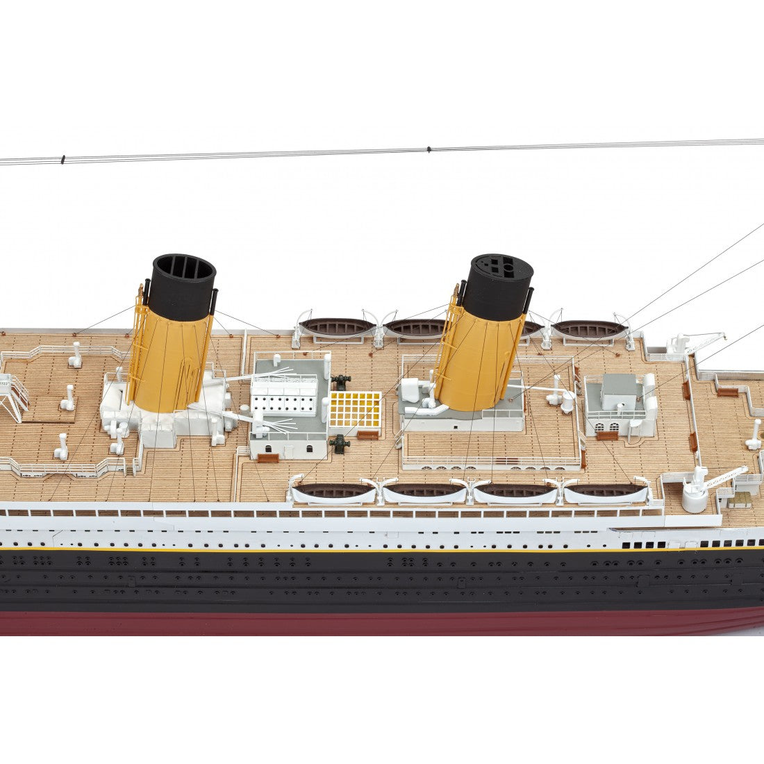 Photo of Amati Titanic 2025 Edition model kit, featuring realistic deck details, transparent domes, and photo-etched enhancements in 1:250 scale.