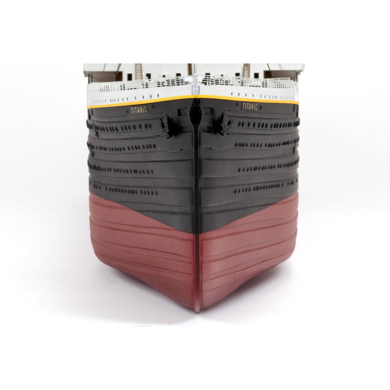 Photo of Amati Titanic 2025 Edition model kit, featuring realistic deck details, transparent domes, and photo-etched enhancements in 1:250 scale.