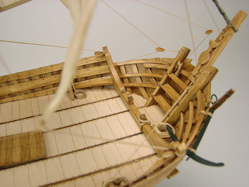 Image of the Hanse Kogge 1:72 Vessel Shipyard model kit, highlighting its detailed laser-cut wooden components and authentic design, perfect for historical ship modeling.