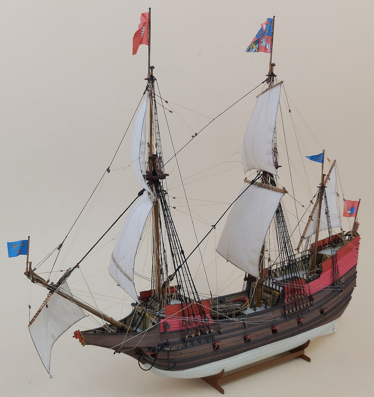 Image of Seahorse Publishing's Meerman (Wodnik) 1:72 Card Model Kit, showcasing the intricate design and historical detail of the celebrated maritime vessel.